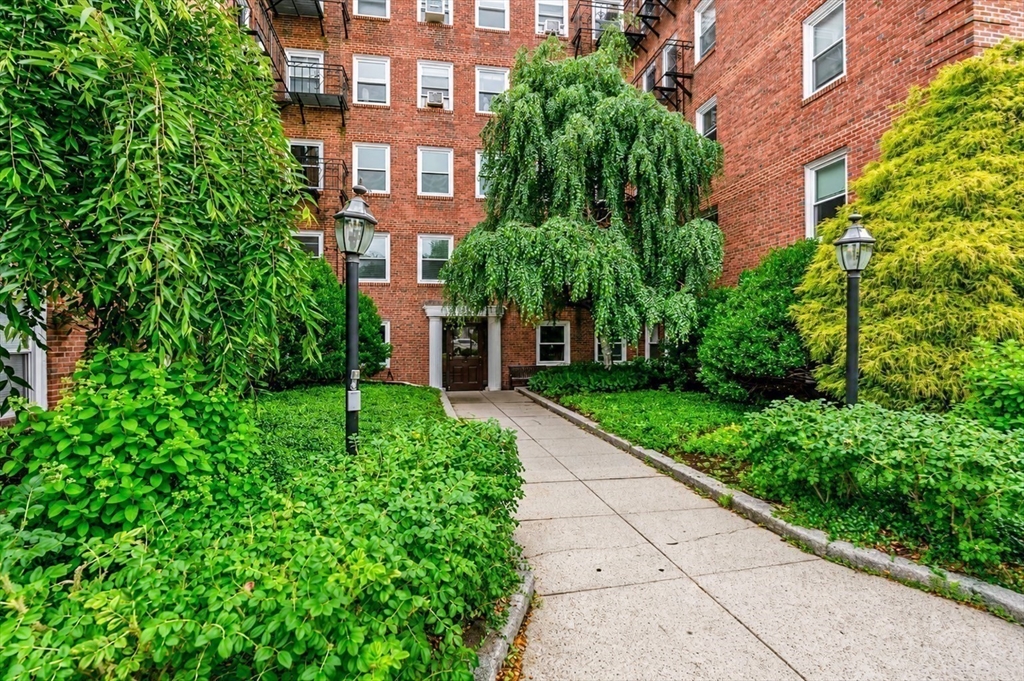 395 Broadway, Unit R1C Cambridge, MA 02139 - Photo 18 of 32