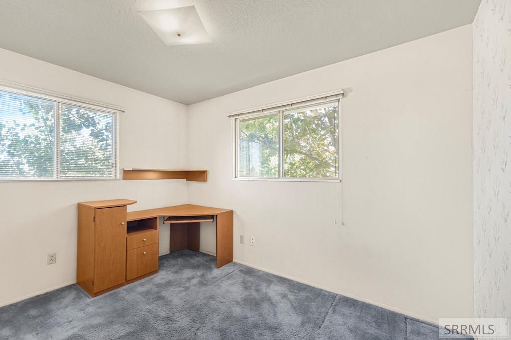 159 Birch Avenue Rexburg, ID 83440 - Photo 15 of 31 Upper bedroom