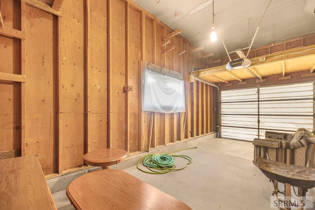 159 Birch Avenue Rexburg, ID 83440 - Photo 29 of 31 Garage