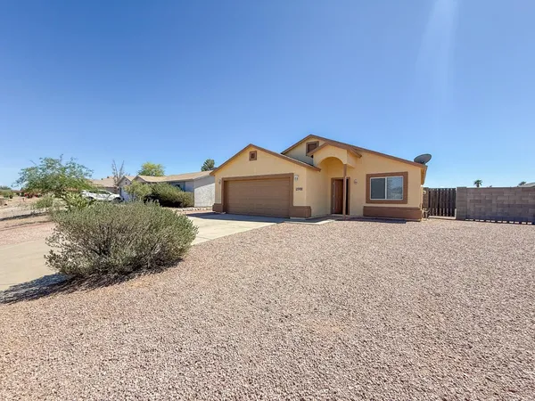 $1,595 | 11991 West Cabrillo Drive, Arizona City, AZ 85123