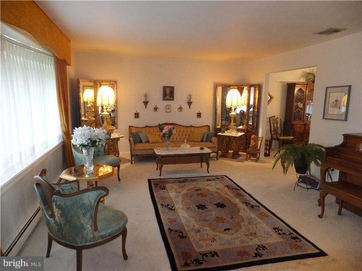1242 Leedom Road Huntingdon Valley, PA 19006 - Photo 13 of 23 Gallery Image 13