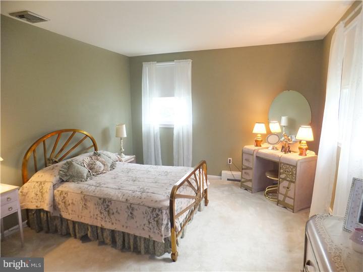 1242 Leedom Road Huntingdon Valley, PA 19006 - Photo 18 of 23 Gallery Image 18
