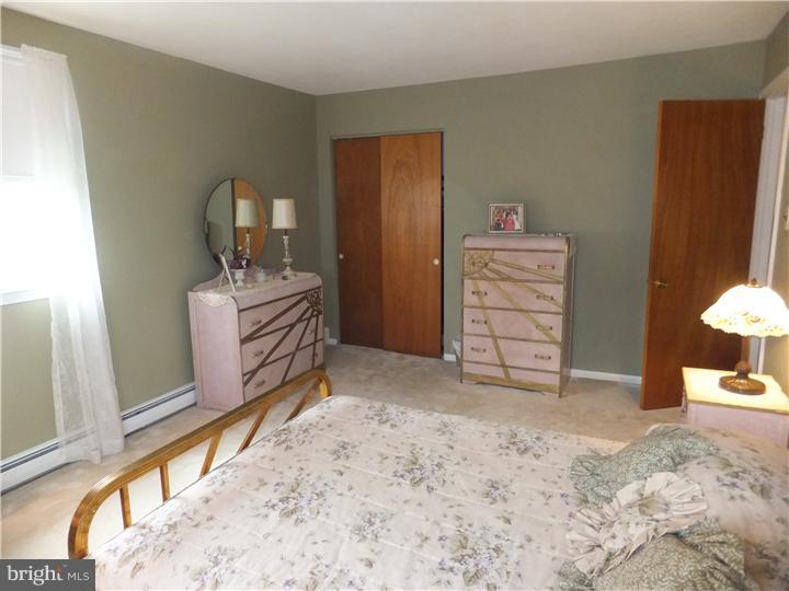 1242 Leedom Road Huntingdon Valley, PA 19006 - Photo 19 of 23 Gallery Image 19