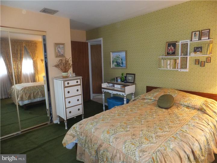 1242 Leedom Road Huntingdon Valley, PA 19006 - Photo 21 of 23 Gallery Image 21
