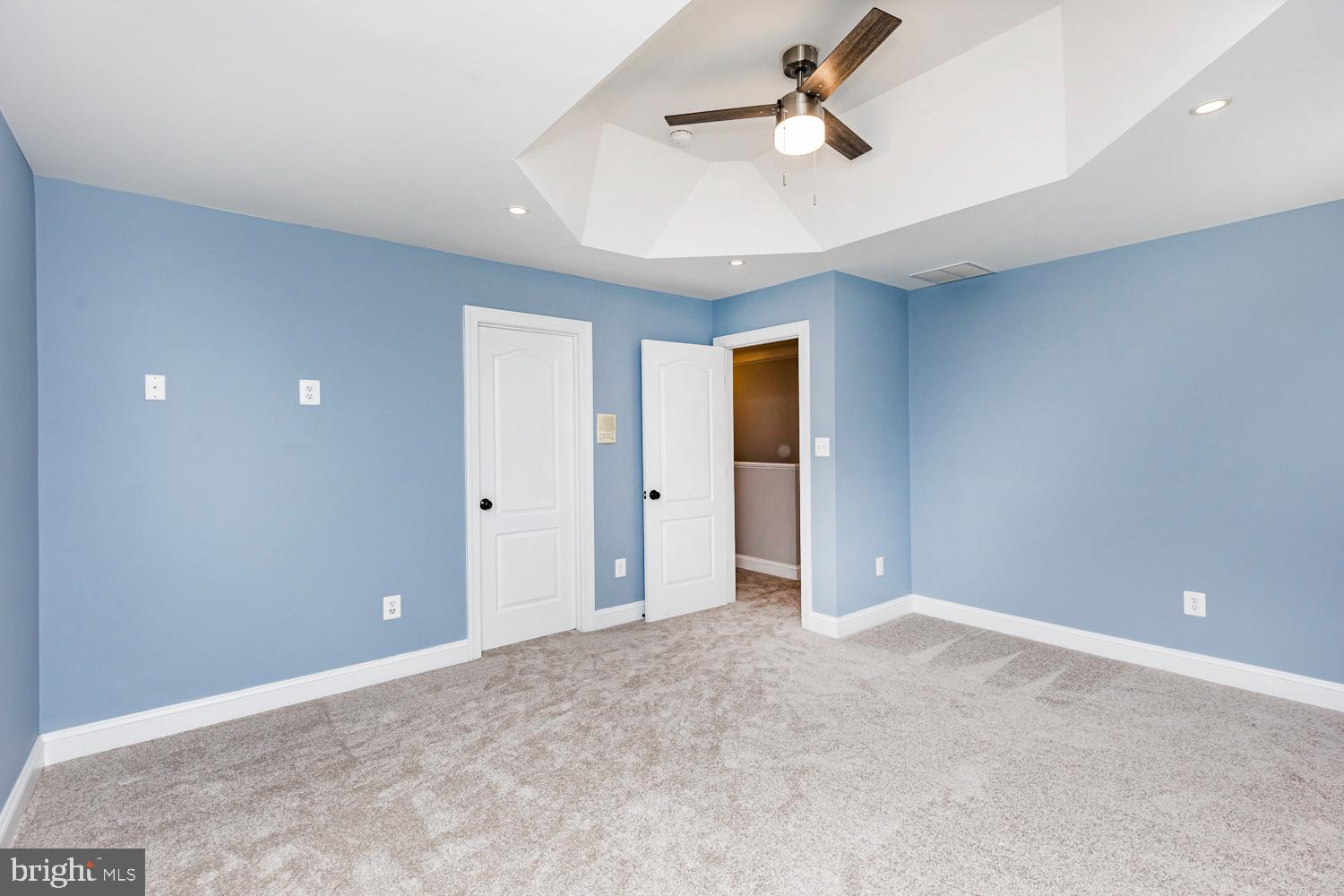 5642 Waterloo Road Columbia, MD 21045 - Photo 51 of 67 Primary bedroom