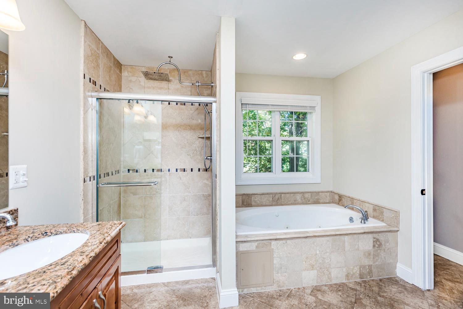 5642 Waterloo Road Columbia, MD 21045 - Photo 53 of 67 Elegant bathroom with modern amenities.