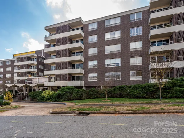 $345,000 | 1300 Reece Road, Unit 111, Charlotte, NC 28209