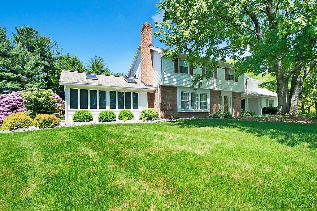 4221 Ravenswood Road Allentown, PA 18103 - Photo 4 of 21 Gallery Image 4