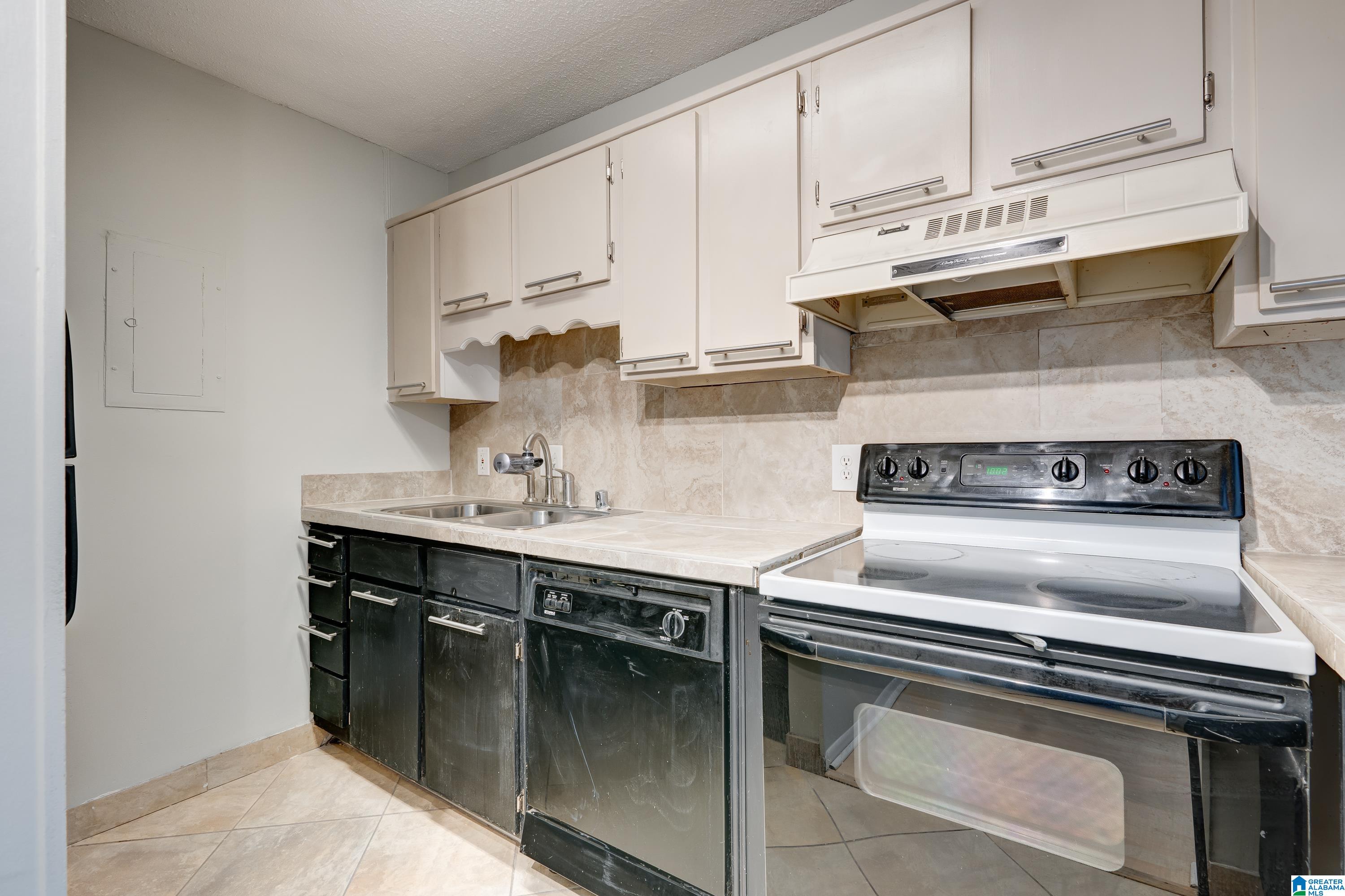 3350 Altamont Road South, Unit B11 Birmingham, AL 35205 - Photo 13 of 24