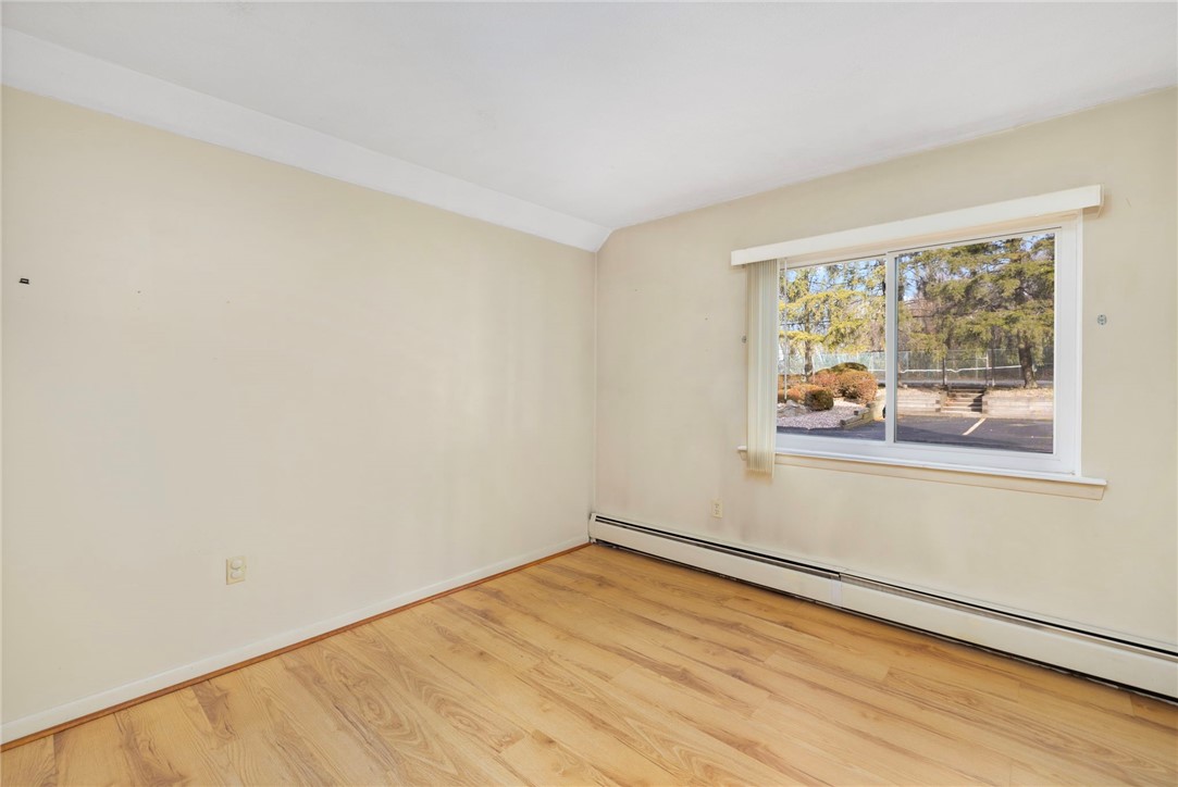 750 Quaker Lane, Unit B101 Warwick, RI 02818 - Photo 13 of 25
