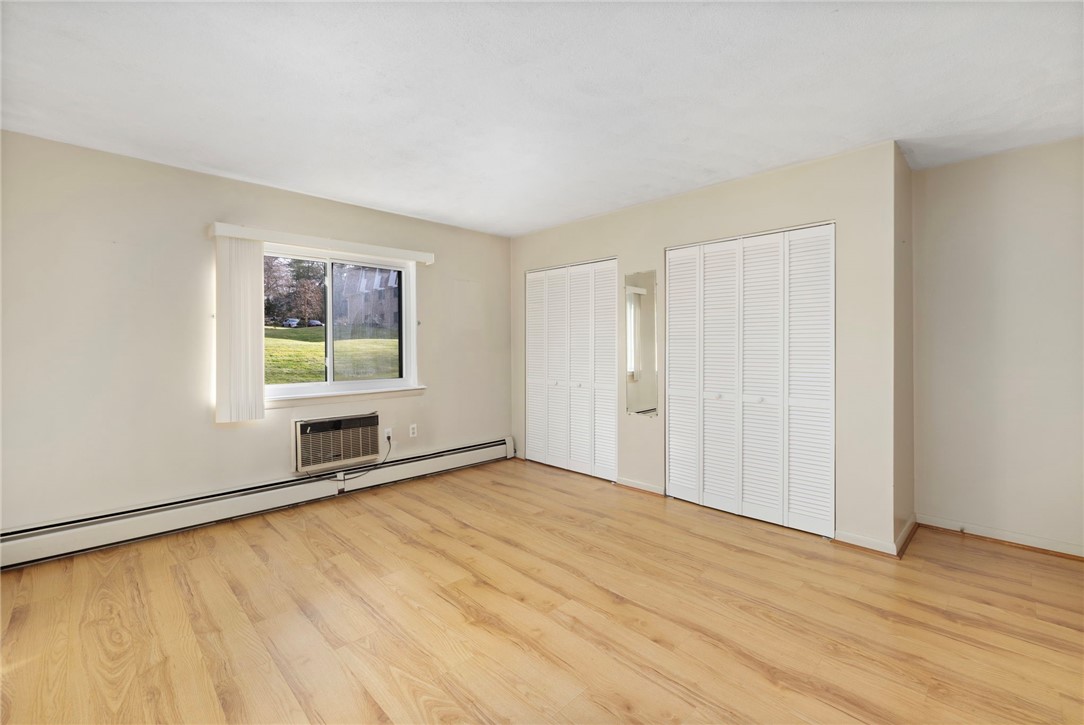 750 Quaker Lane, Unit B101 Warwick, RI 02818 - Photo 17 of 25