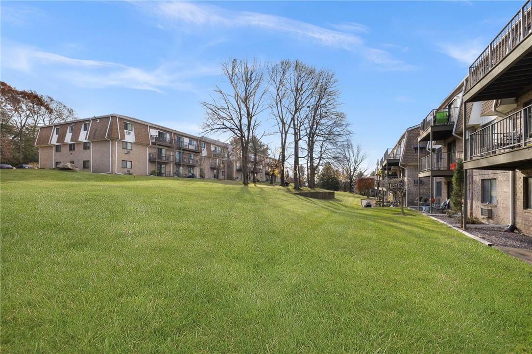 750 Quaker Lane, Unit B101 Warwick, RI 02818 - Photo 24 of 25