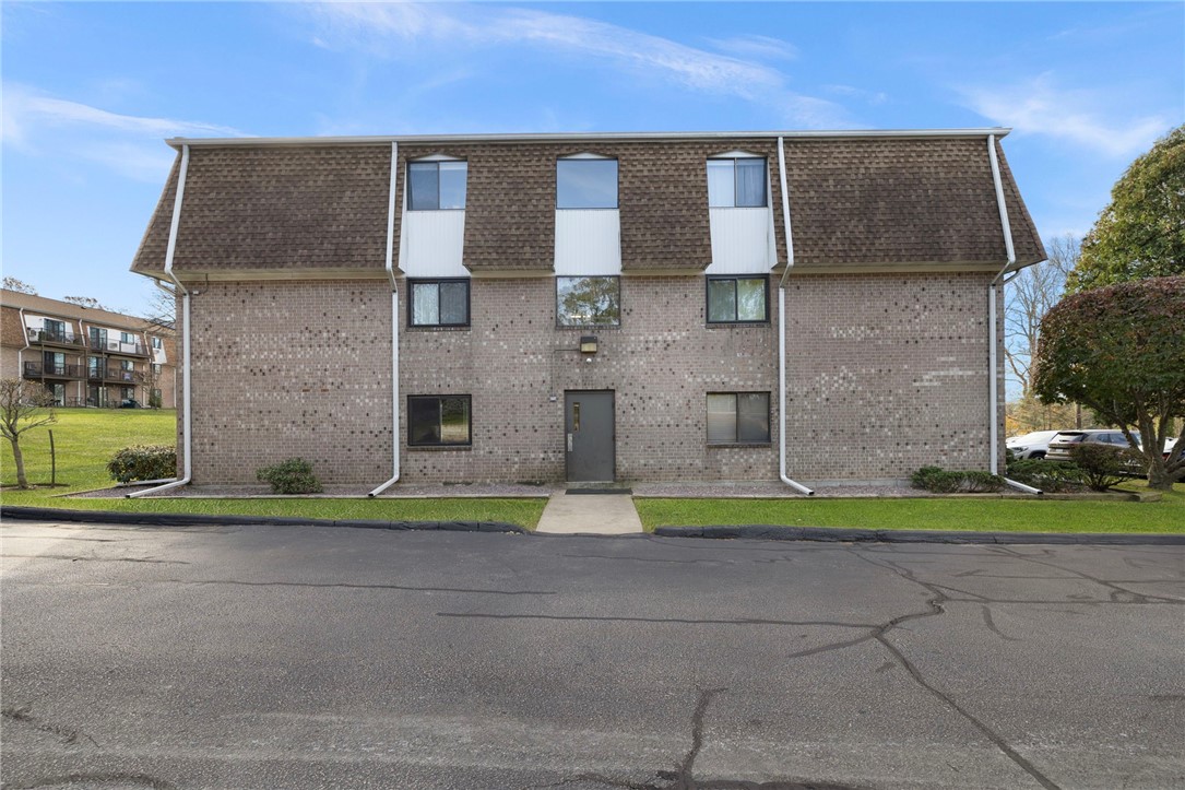 750 Quaker Lane, Unit B101 Warwick, RI 02818 - Photo 25 of 25