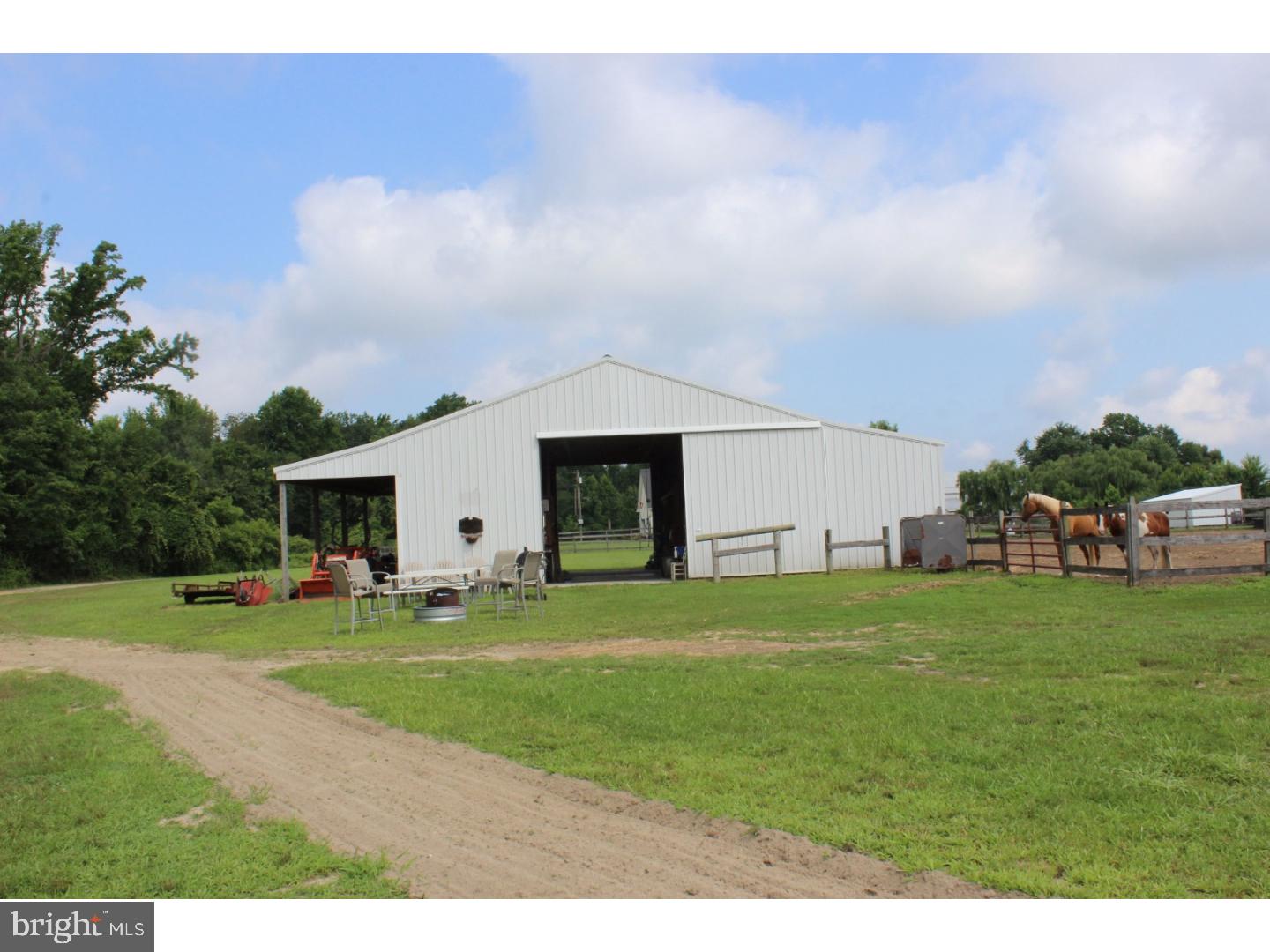 59 New Road Pedricktown, NJ 08067 - Photo 16 of 25 Barn