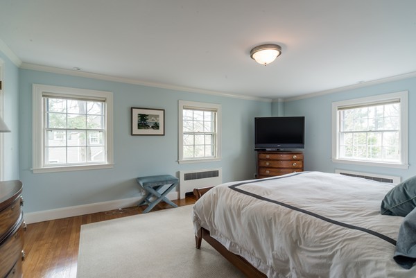 41 Old Orchard Road Newton, MA 02467 - Photo 9 of 17 Gallery Image 9