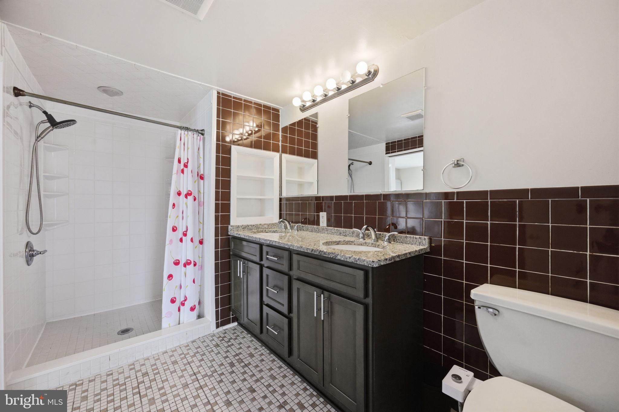 512 Dennis Avenue Silver Spring, MD 20901 - Photo 7 of 21