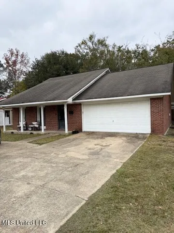 $194,000 | 2311 Paul Harvey Avenue, Pascagoula, MS 39567