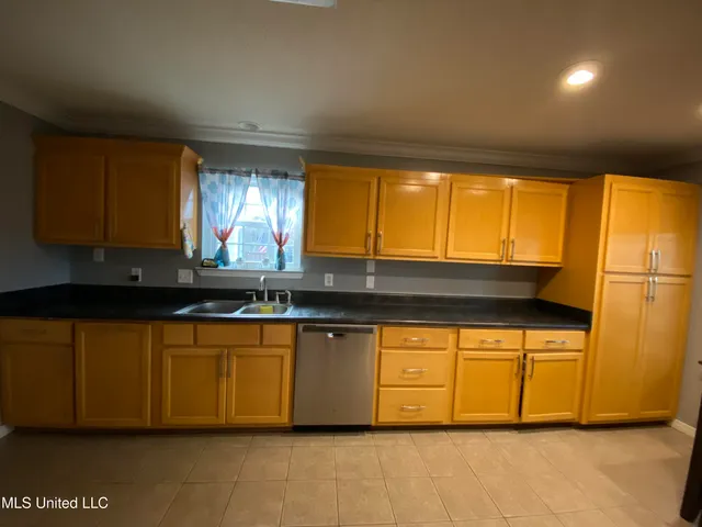 $194,000 | 2311 Paul Harvey Avenue, Pascagoula, MS 39567