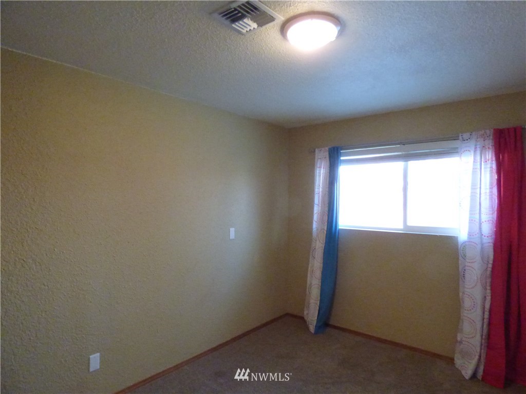 5 Valley View Park Road Omak, WA 98841 - Photo 13 of 25