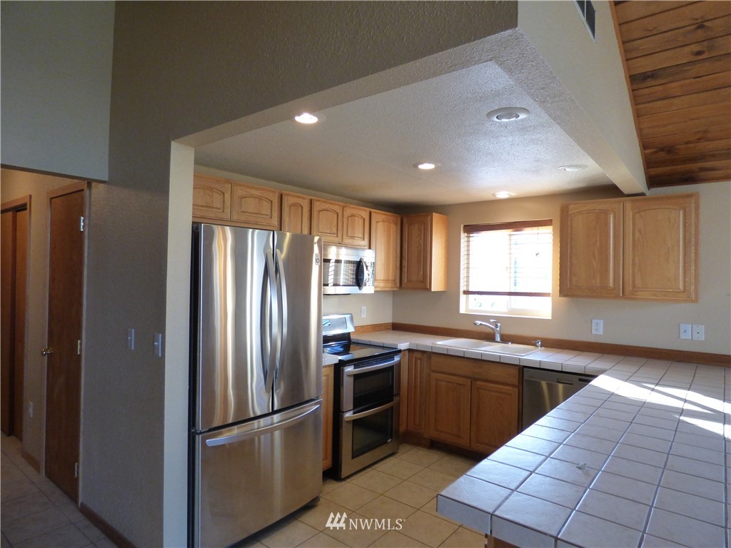 5 Valley View Park Road Omak, WA 98841 - Photo 6 of 25