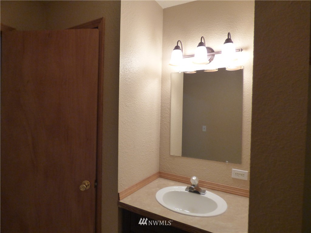 5 Valley View Park Road Omak, WA 98841 - Photo 10 of 25