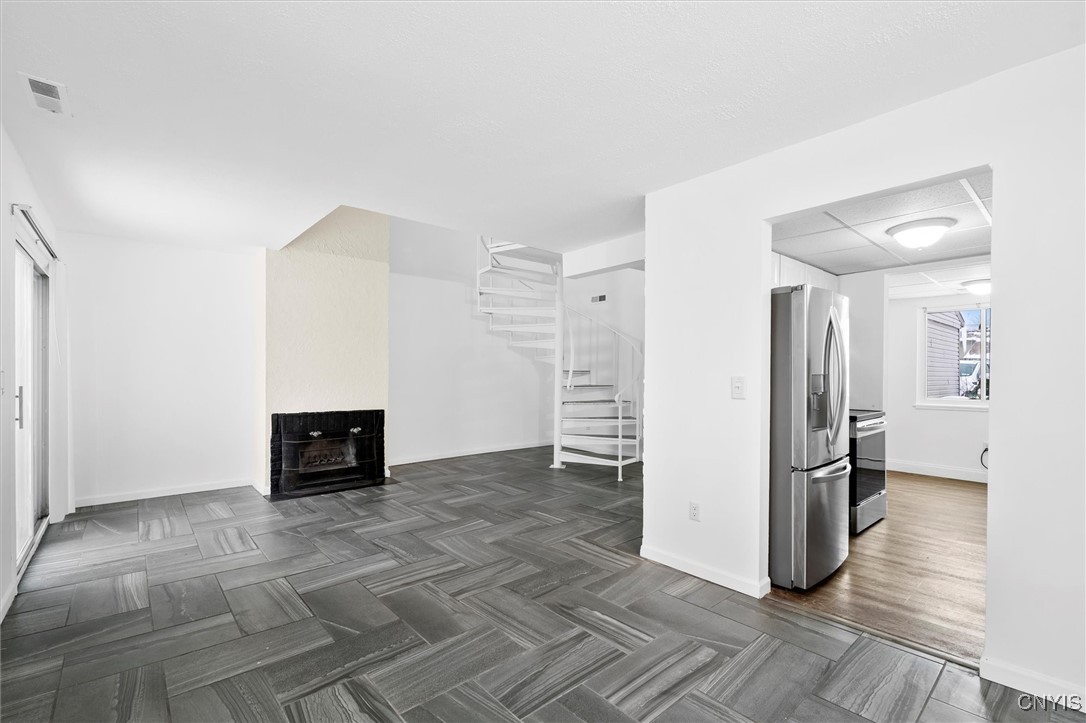 3754 Helios Court Clay, NY 13027 - Photo 3 of 30