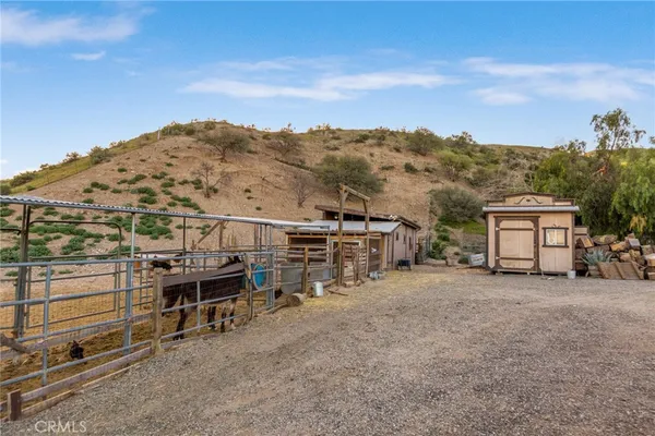 $1,600,000 | 16950 Solana Lane, Canyon Country, CA 91351