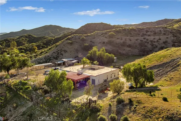 $1,600,000 | 16950 Solana Lane, Canyon Country, CA 91351