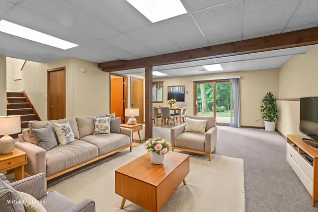 $475,000 | W3115 Conant Street, Geneva, WI 53147