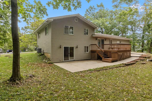 $475,000 | W3115 Conant Street, Geneva, WI 53147