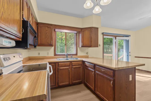 $475,000 | W3115 Conant Street, Geneva, WI 53147