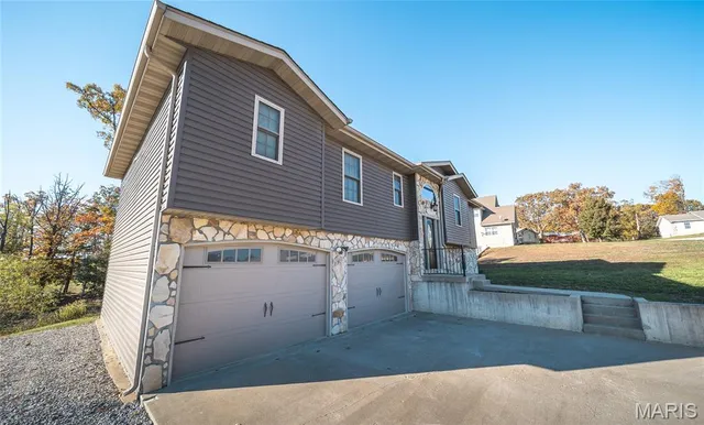 $250,000 | 14120 Lancaster Lane, Plato, MO 65552