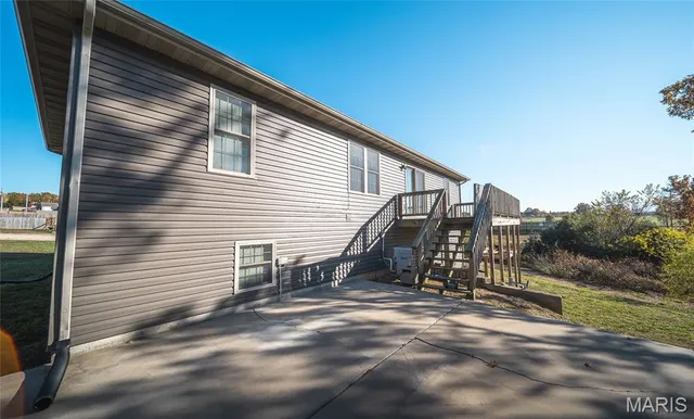 $250,000 | 14120 Lancaster Lane, Plato, MO 65552