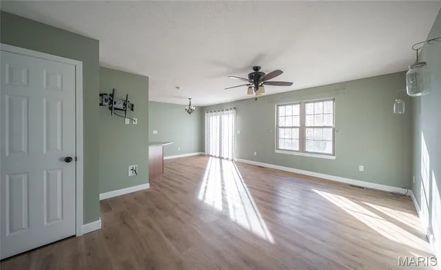 $250,000 | 14120 Lancaster Lane, Plato, MO 65552