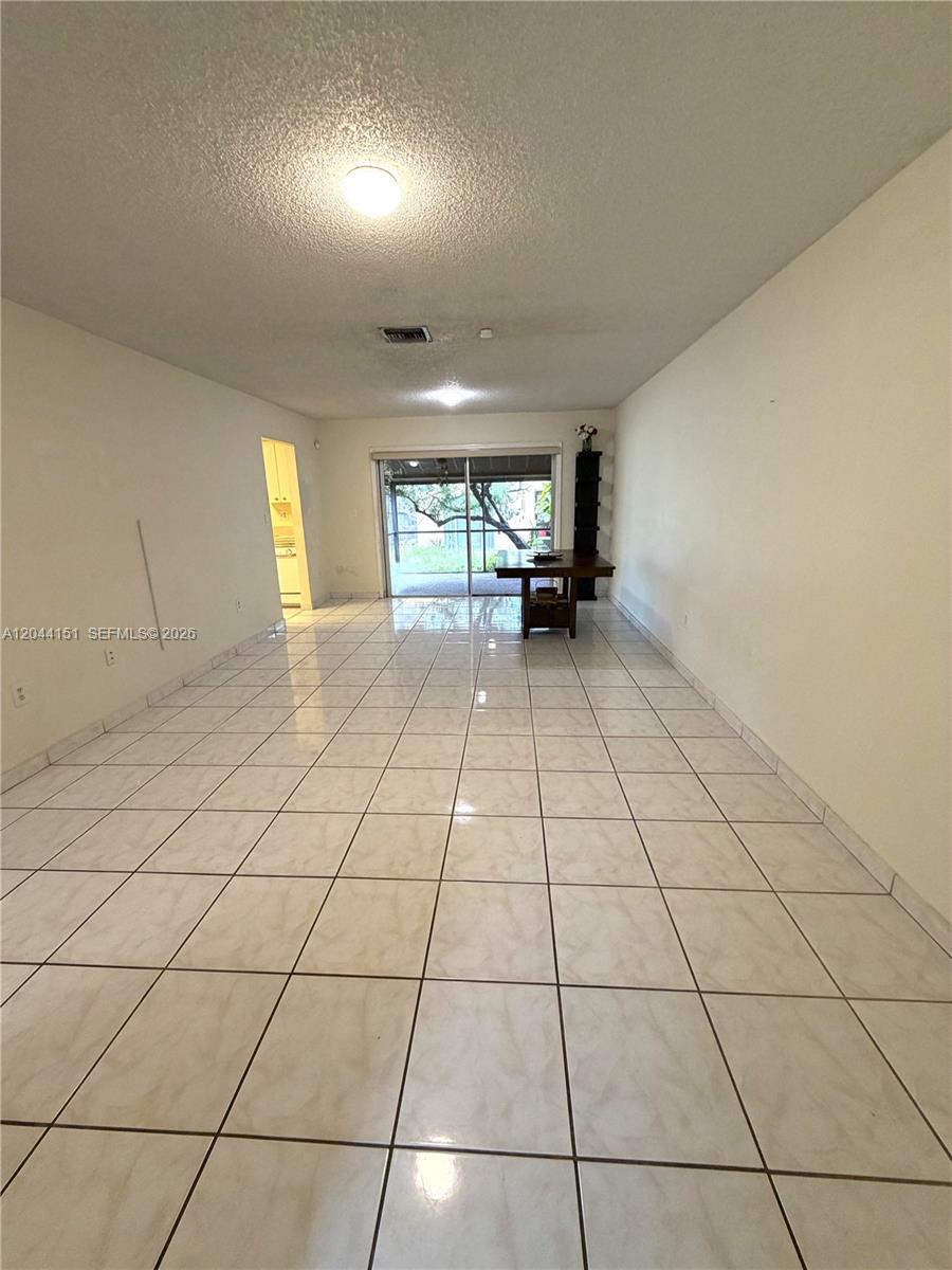 14725 Southwest 86th Lane Miami, FL 33193 - Photo 9 of 32