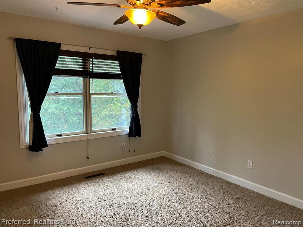 1974 Sexton Road Howell, MI 48843 - Photo 26 of 49