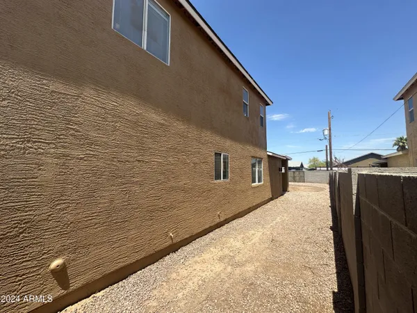 $359,999 | 2616 East Southgate Avenue, Unit 2, Phoenix, AZ 85040