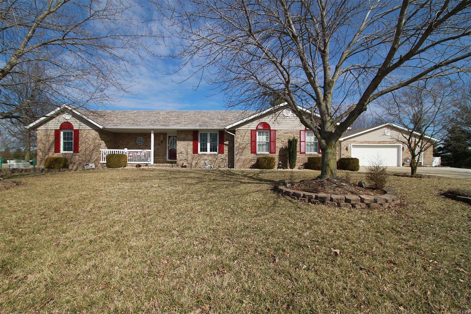 34114 Craig Lake Road Brighton, IL 62012 - Photo 1 of 26