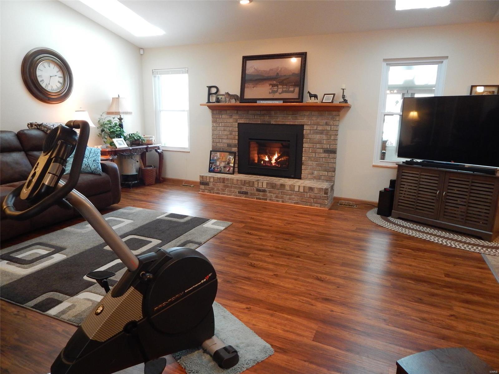 34114 Craig Lake Road Brighton, IL 62012 - Photo 13 of 26