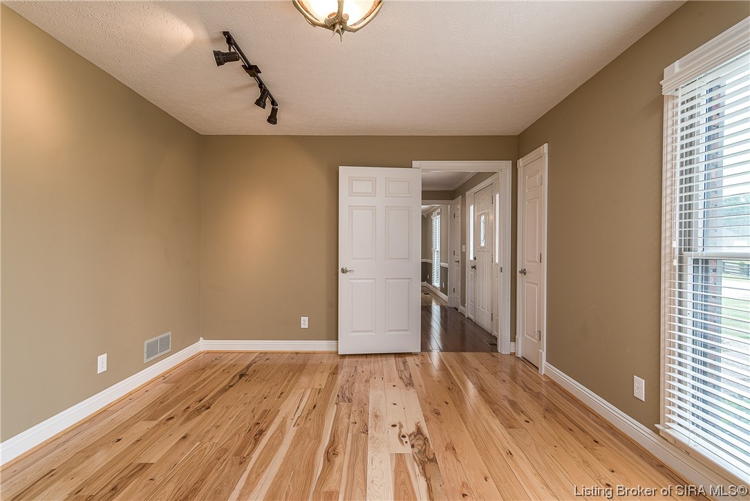3370 Lawrence Banet Road Floyds Knobs, IN 47119 - Photo 19 of 70 Gallery Image 19