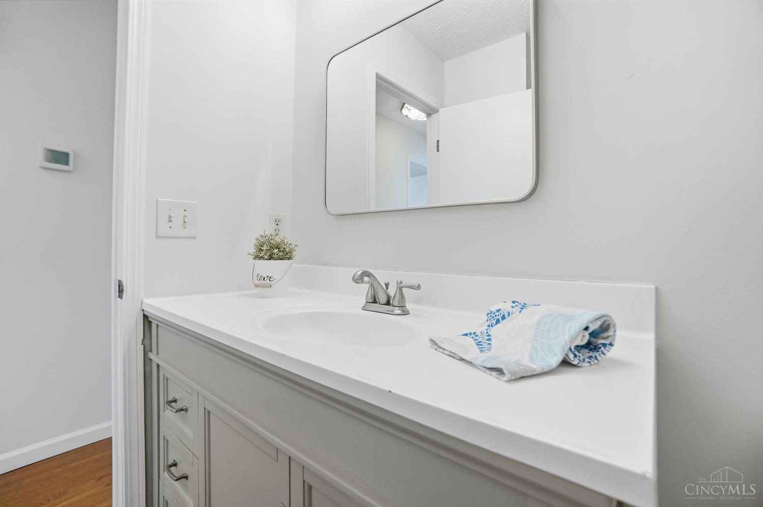 6340 Sheed Road Cincinnati, OH 45247 - Photo 30 of 60