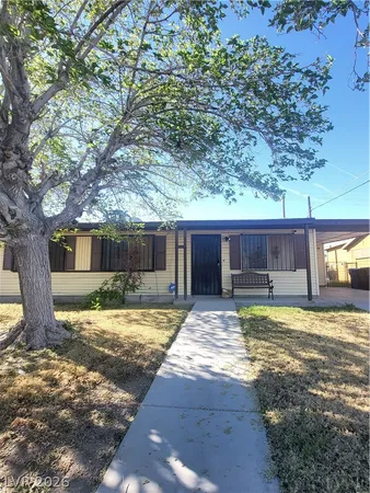 $1,800 | 717 Van Ert Avenue, North Las Vegas, NV 89030