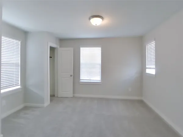 $2,309 | 9835 Willow Creek, Unit 422, Tomball, TX 77375