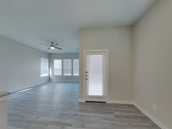 $2,379 | 9835 Willow Creek, Unit 422, Tomball, TX 77375