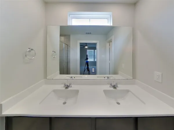 $2,379 | 9835 Willow Creek, Unit 422, Tomball, TX 77375