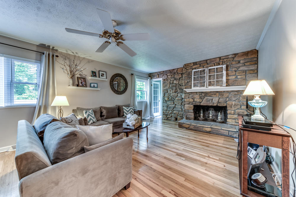 104 Gordon Road Oak Ridge, TN 37830 - Photo 4 of 24 05