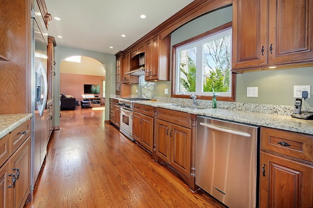 1005 Warrenville Road Wheaton, IL 60189 - Photo 8 of 24