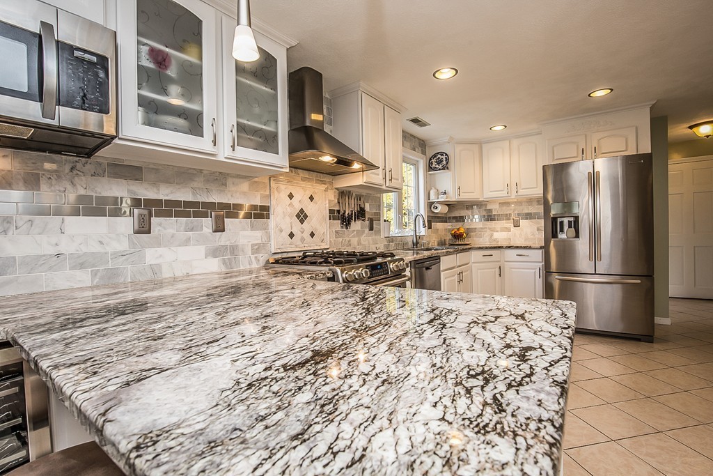 165 Bridle Road Billerica, MA 01821 - Photo 11 of 30 Gallery Image 11