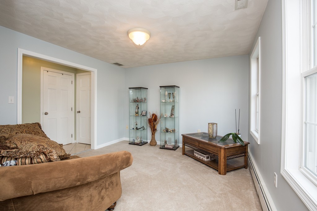 165 Bridle Road Billerica, MA 01821 - Photo 18 of 30 Gallery Image 18