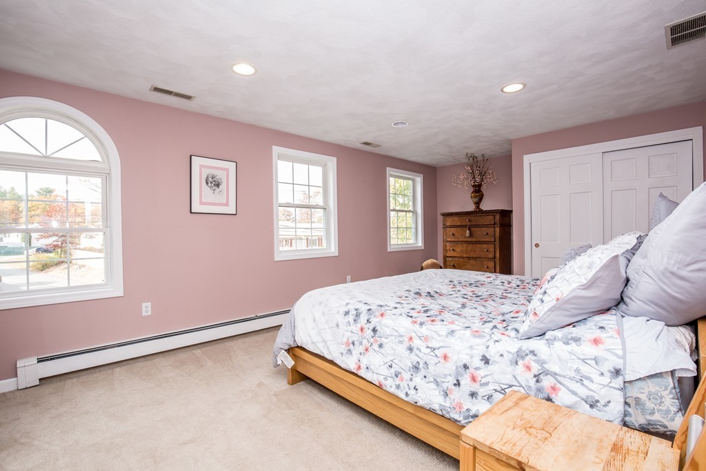 165 Bridle Road Billerica, MA 01821 - Photo 21 of 30 Gallery Image 21